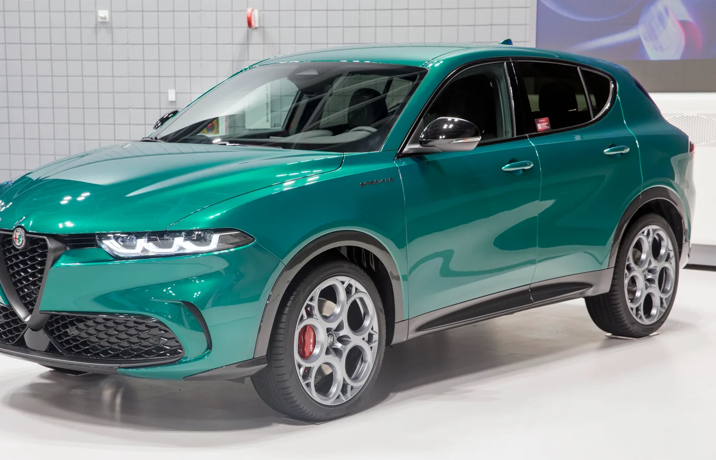 Alfa TONALE EAWD, vue extérieure du modèle ou d'une variante proche