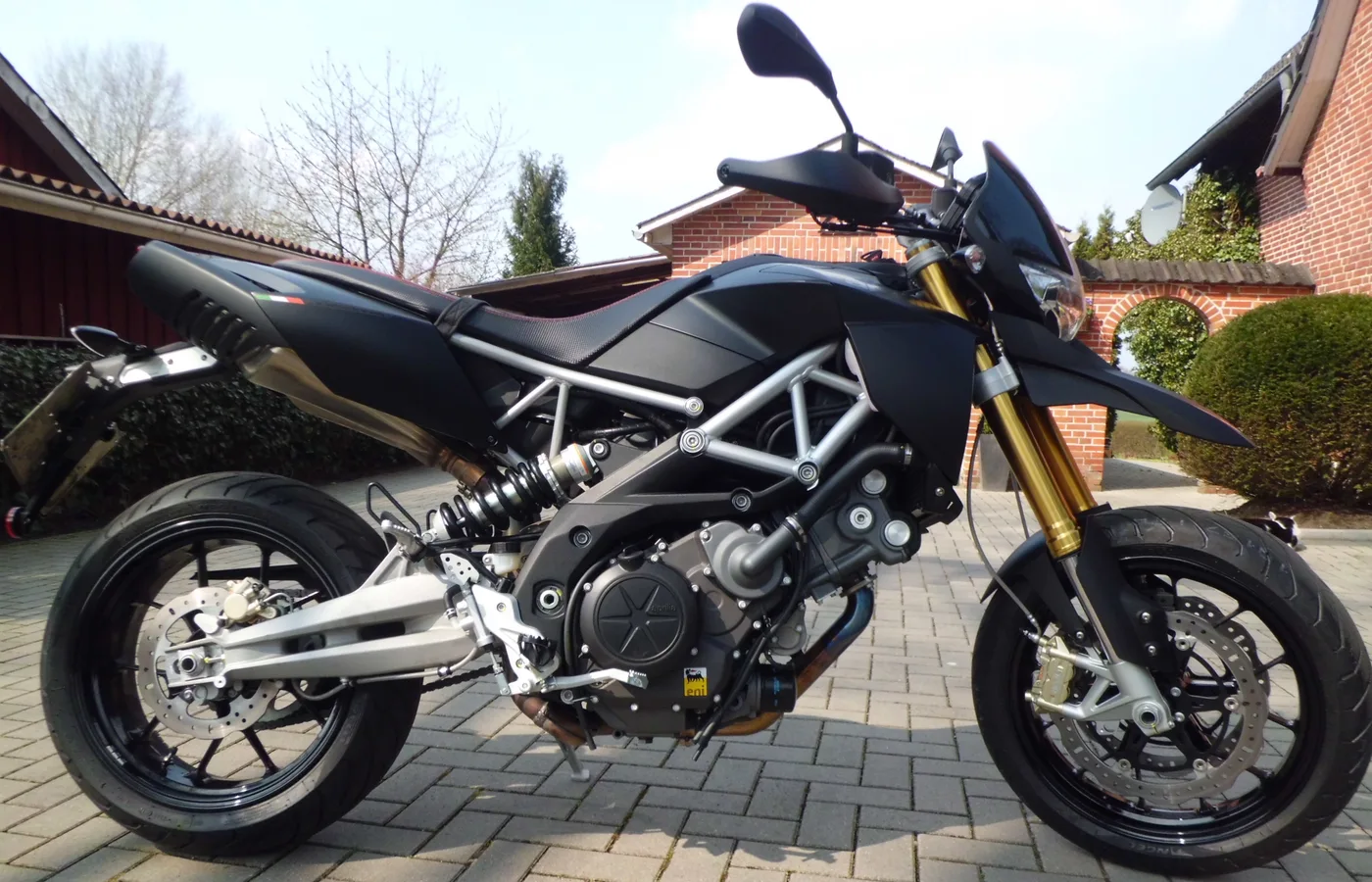 Aprilia Dorsoduro 750, vue extérieure du modèle