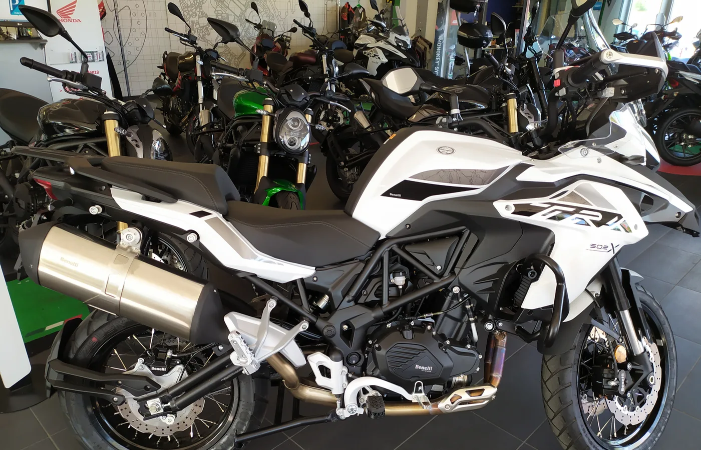 Benelli TRK 502, vue extérieure du modèle