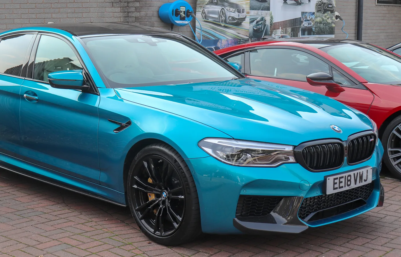 BMW M5 HYBRID WAGON, vue extérieure du modèle ou d'une variante proche