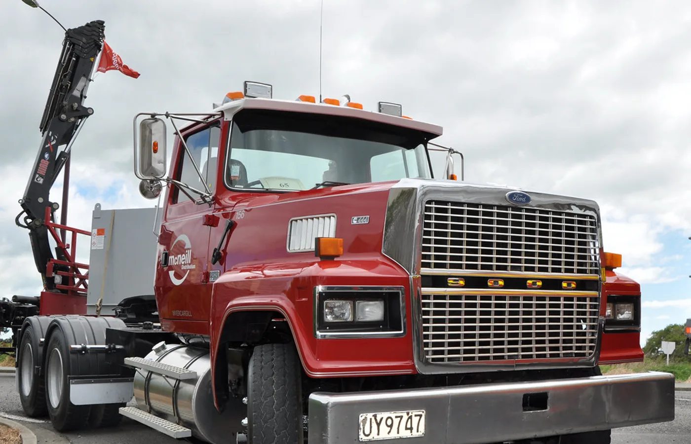Ford LT8513, vue extérieure du modèle ou d'une variante proche