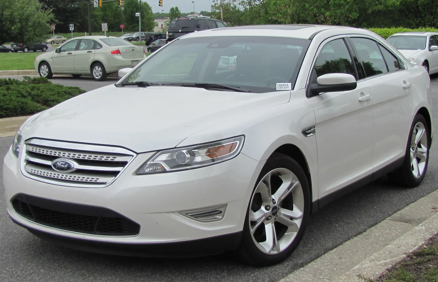 Ford Taurus X, vue extérieure du modèle ou d'une variante proche