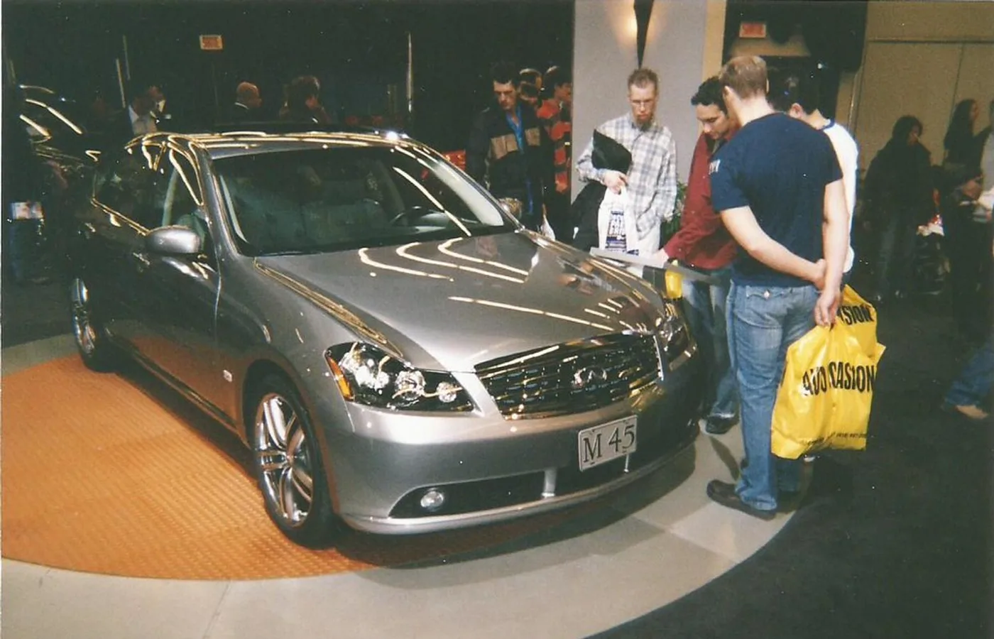 Infiniti M56, vue extérieure du modèle ou d'une variante proche
