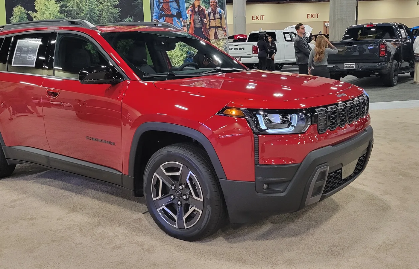 Jeep GRAND CHEROKEE 4XE, vue extérieure du modèle ou d'une variante proche