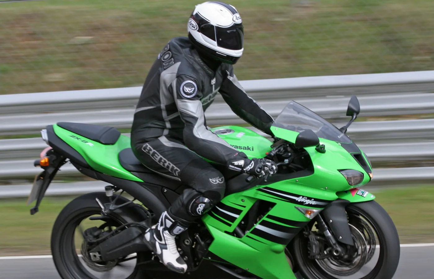 Kawasaki Ninja ZX-6R, vue extérieure du modèle