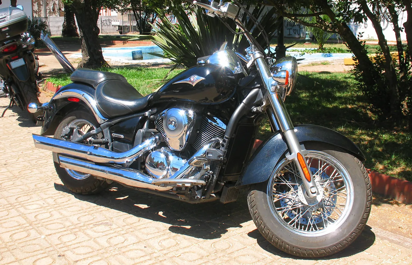 Kawasaki Vulcan 900, vue extérieure du modèle