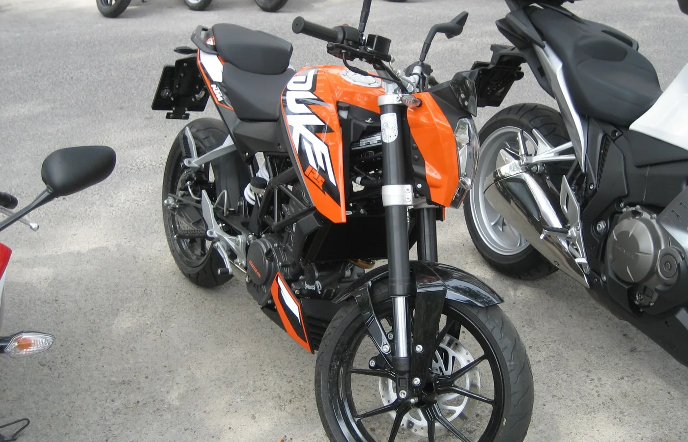KTM Duke 125, vue extérieure du modèle