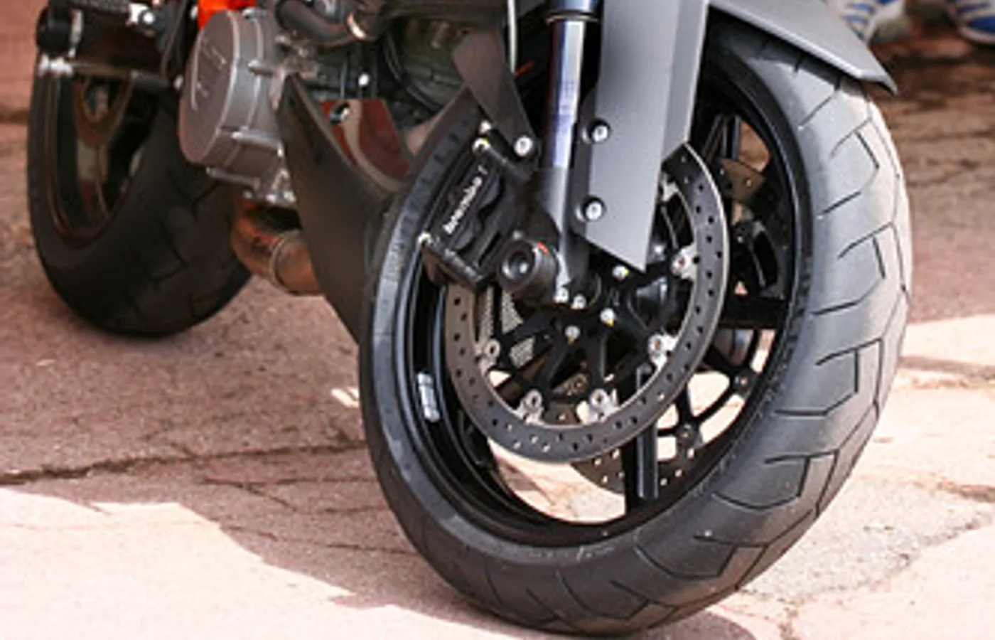 KTM Duke 990, vue extérieure du modèle