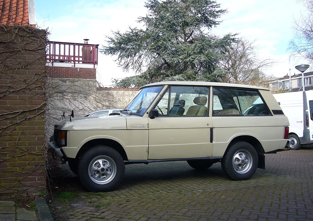Land Rover New Range Rover, vue extérieure du modèle ou d'une variante proche