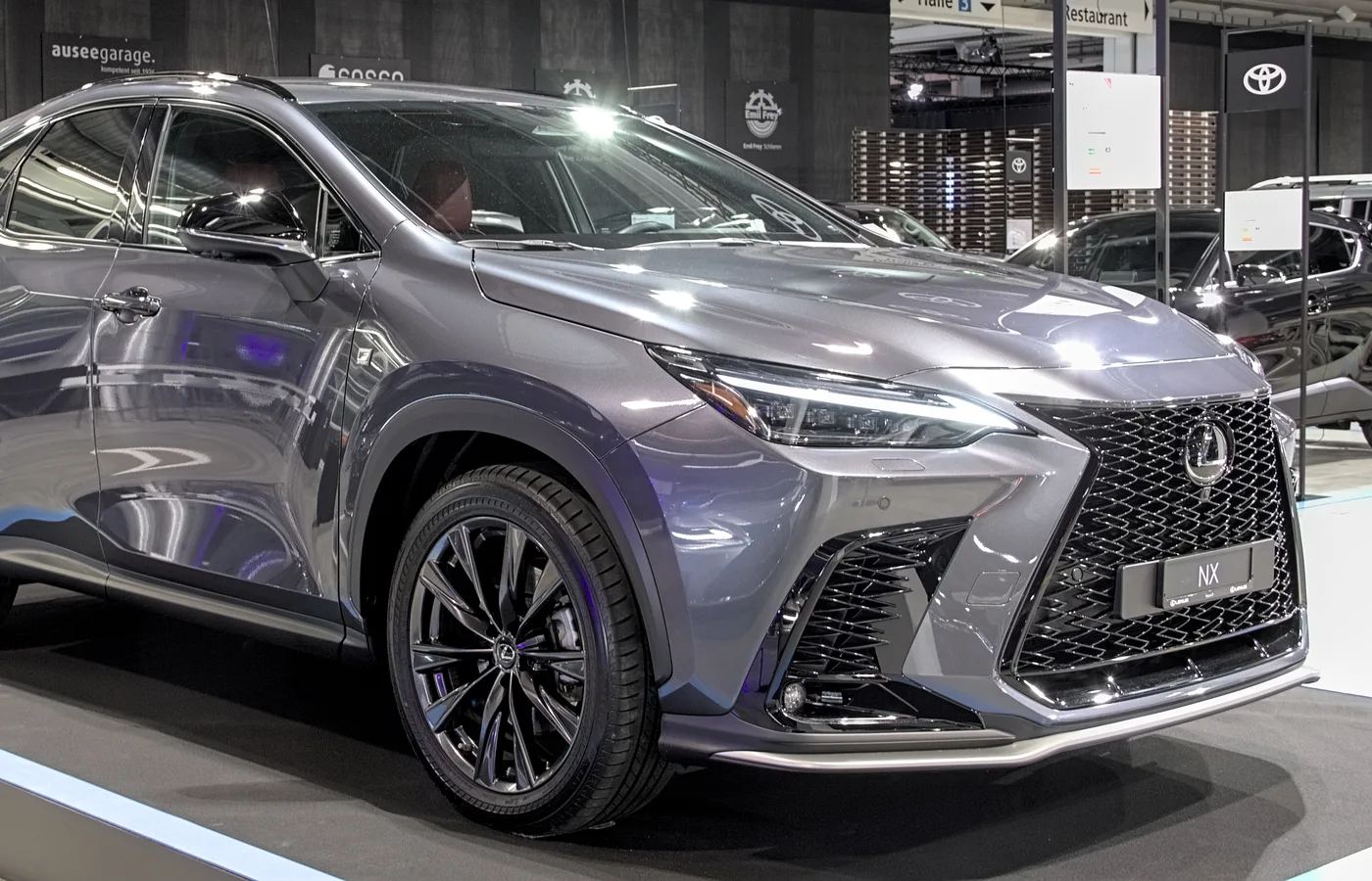 Lexus NX, vue extérieure du modèle