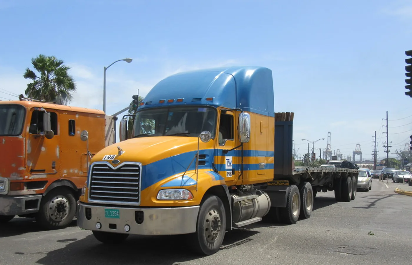 Mack Pinnacle, vue extérieure du modèle