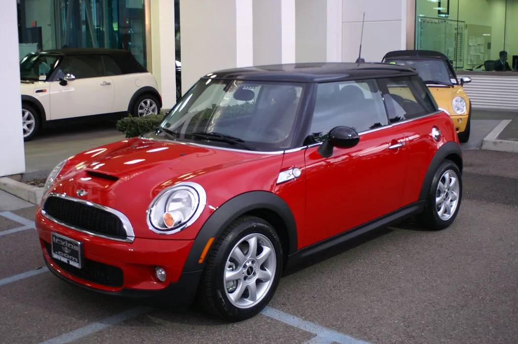 Mini COOPER S PACEMAN, vue extérieure du modèle ou d'une variante proche