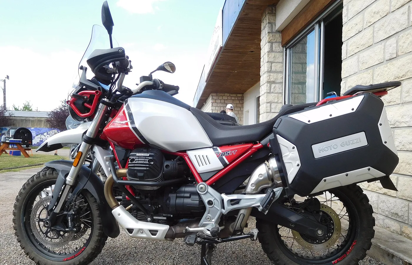 Moto Guzzi V85 TT, vue extérieure du modèle