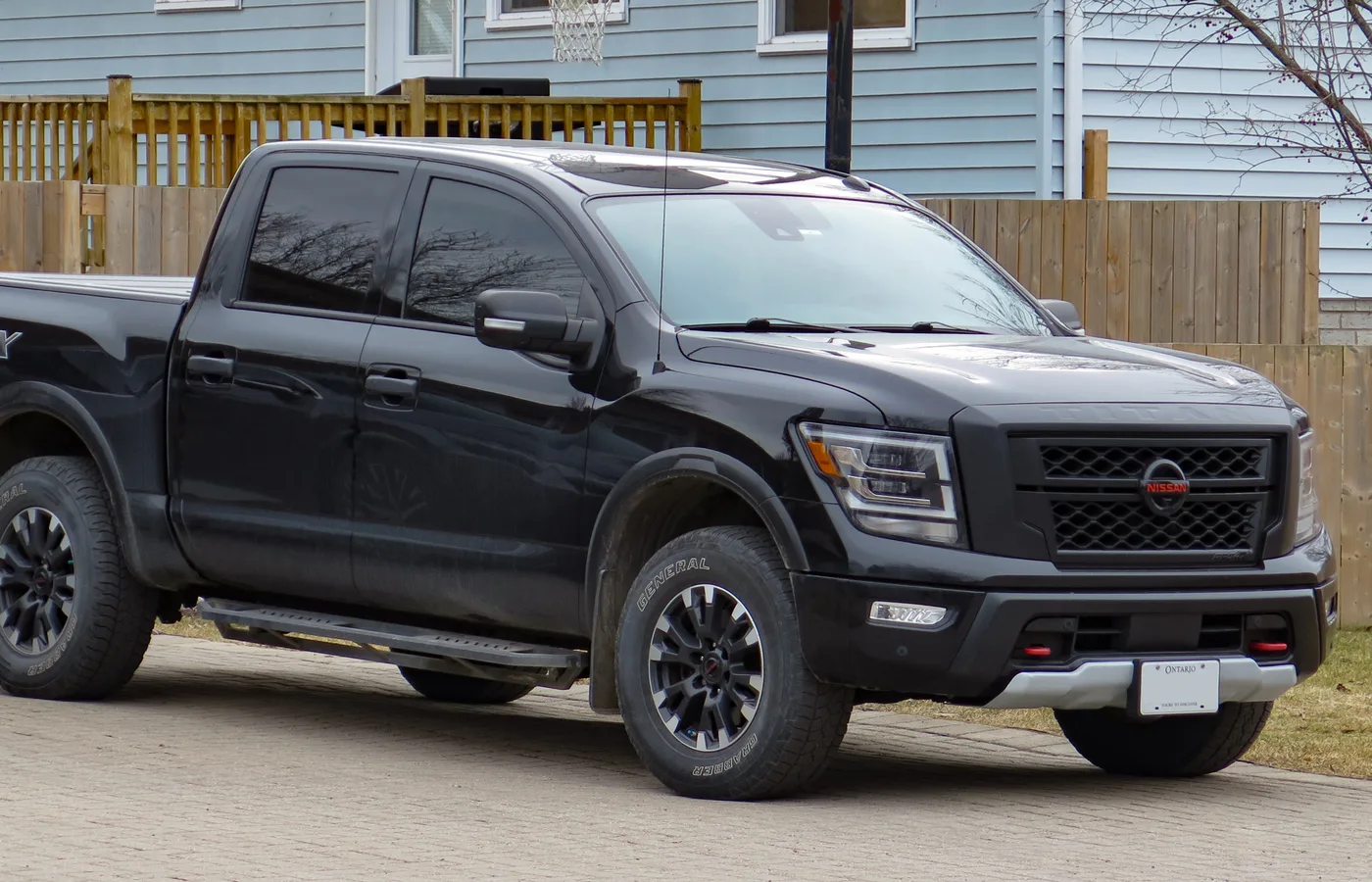 Nissan Titan, vue extérieure du modèle ou d'une variante proche