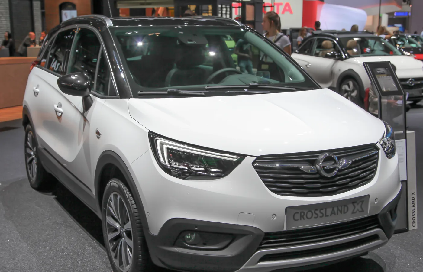 Opel CROSSLAND X, vue extérieure du modèle ou d'une variante proche
