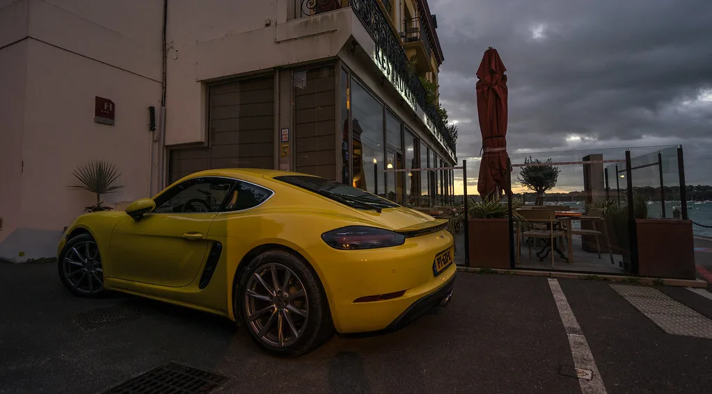 Porsche 718 CAYMAN VALUE EDITION, vue extérieure du modèle ou d'une variante proche