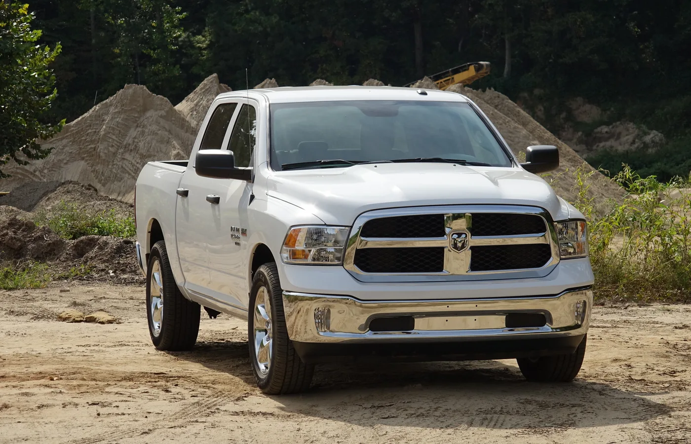 RAM 1500, vue extérieure du modèle ou d'une variante proche