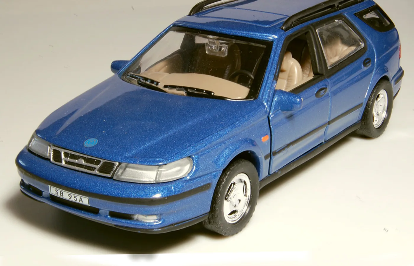 Saab 9-5, vue extérieure du modèle ou d'une variante proche