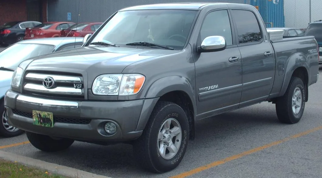 Toyota TUNDRA REGULAR CAB, vue extérieure du modèle ou d'une variante proche