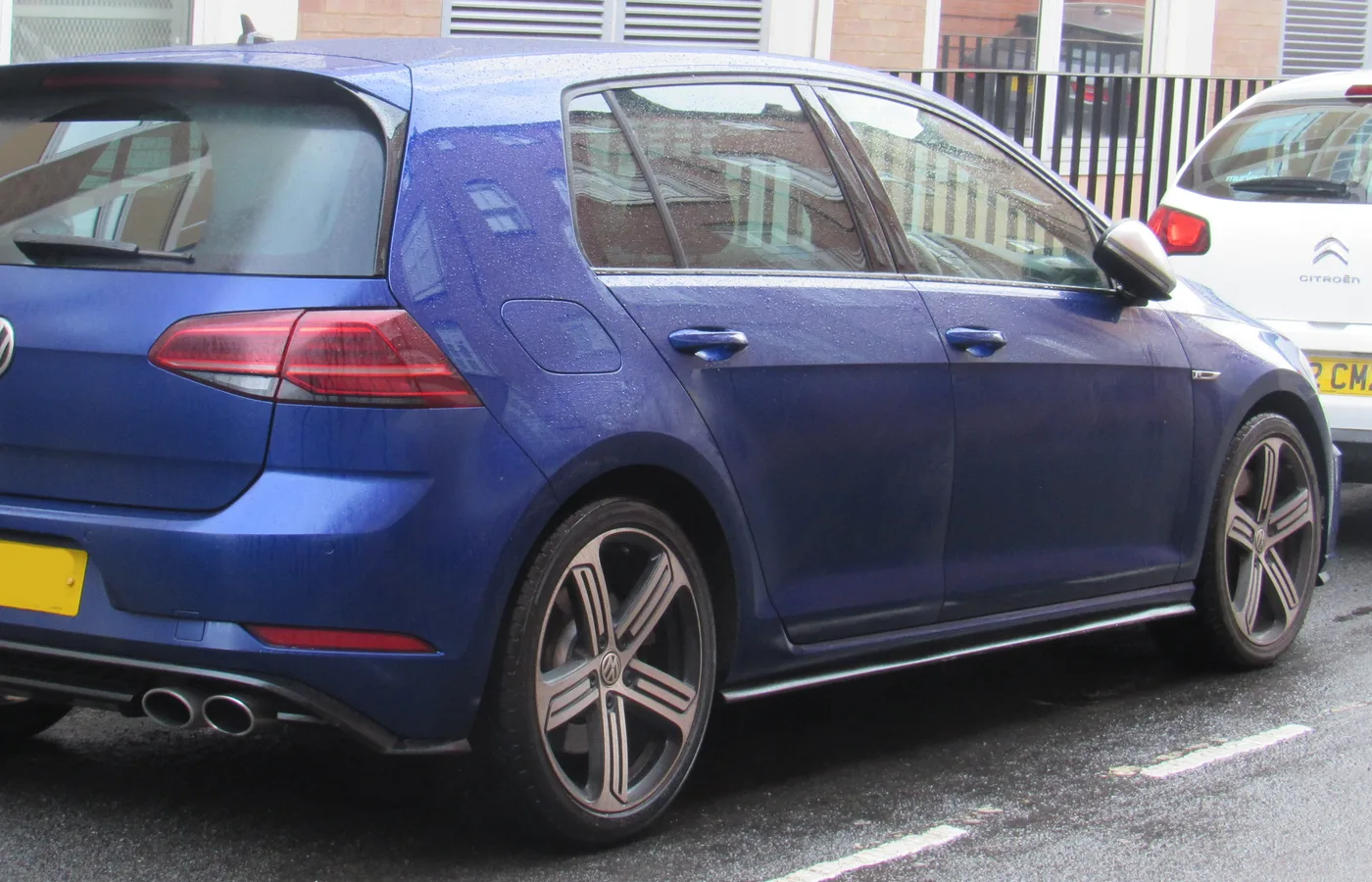 Volkswagen R32, vue extérieure du modèle ou d'une variante proche