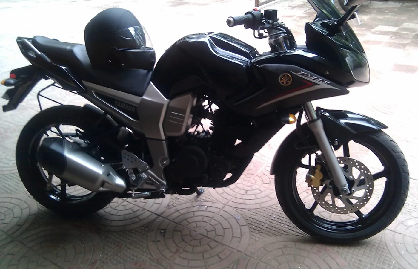 Yamaha Fazer, vue extérieure du modèle